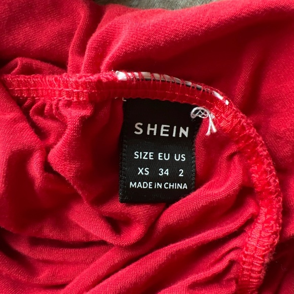 SHEIN Vibrant Red Top - Picture 4 of 6